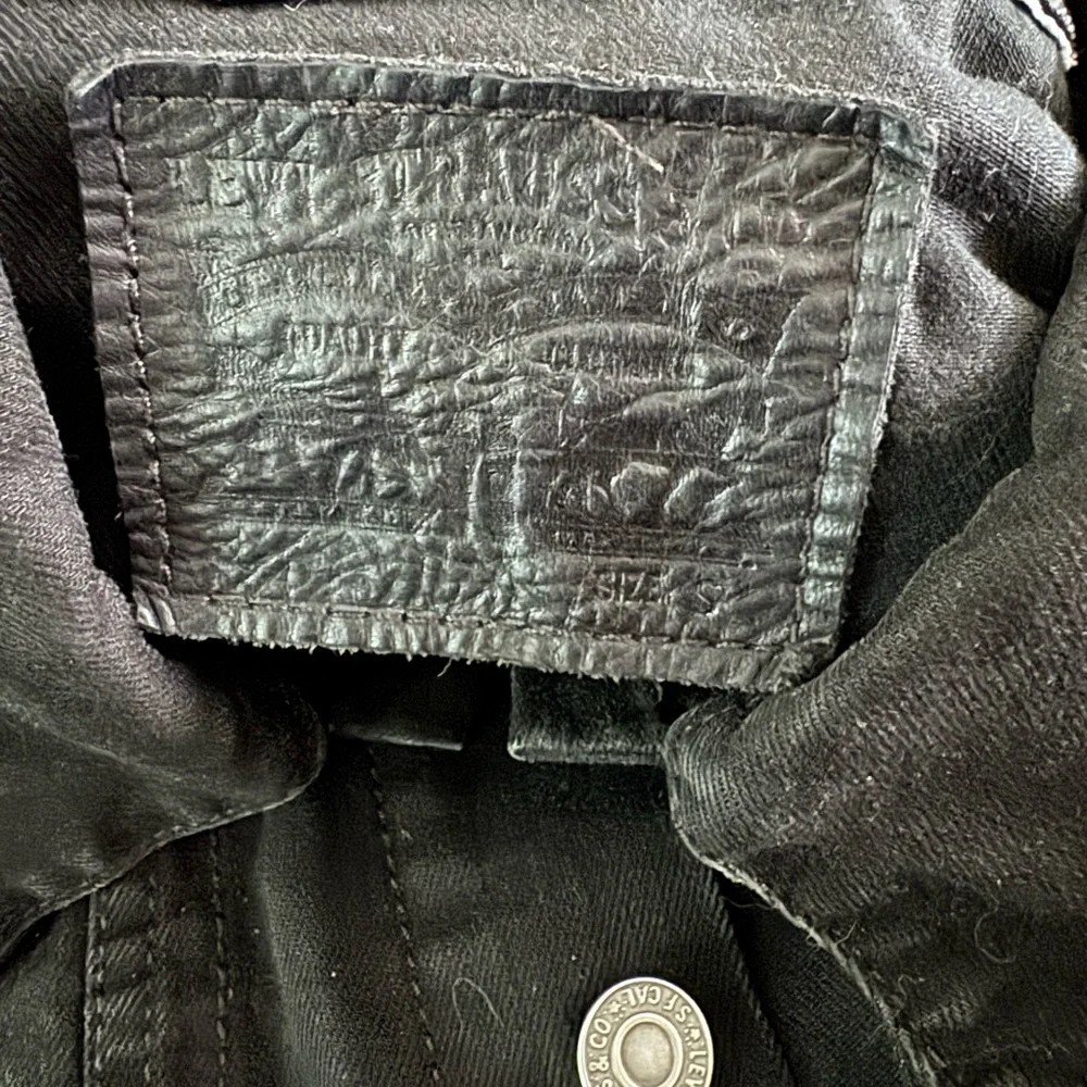 Levi's Black Denim Jacket with Leather Patch - Picture 2 of 2